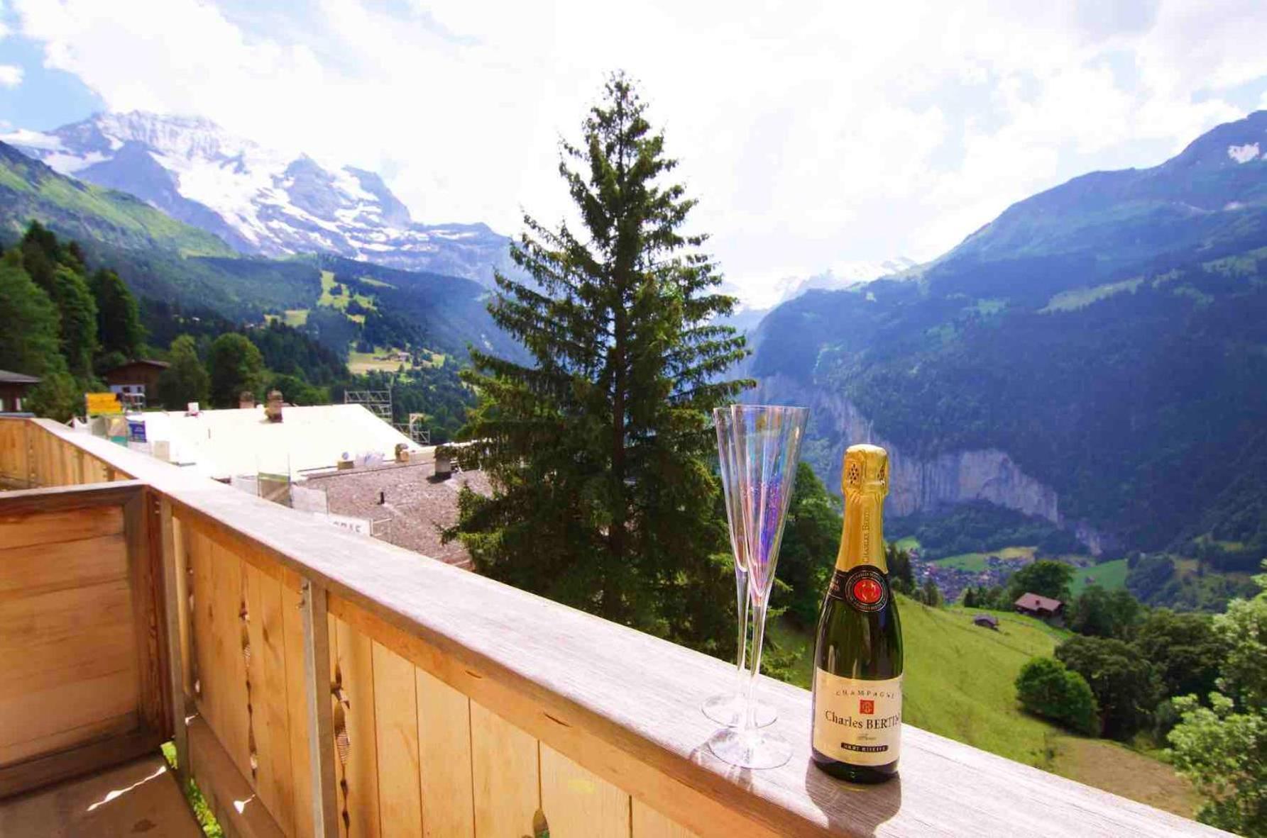 Holiday Flat #1, Chalet Aberot, Wengen, Switzerland エクステリア 写真